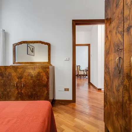 A Due Passi Dalla Pinacoteca Apartment